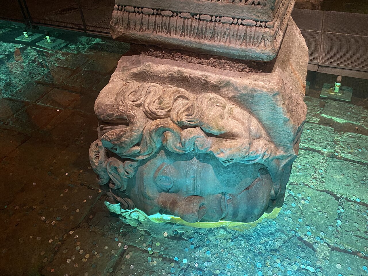 Les têtes de Méduse
