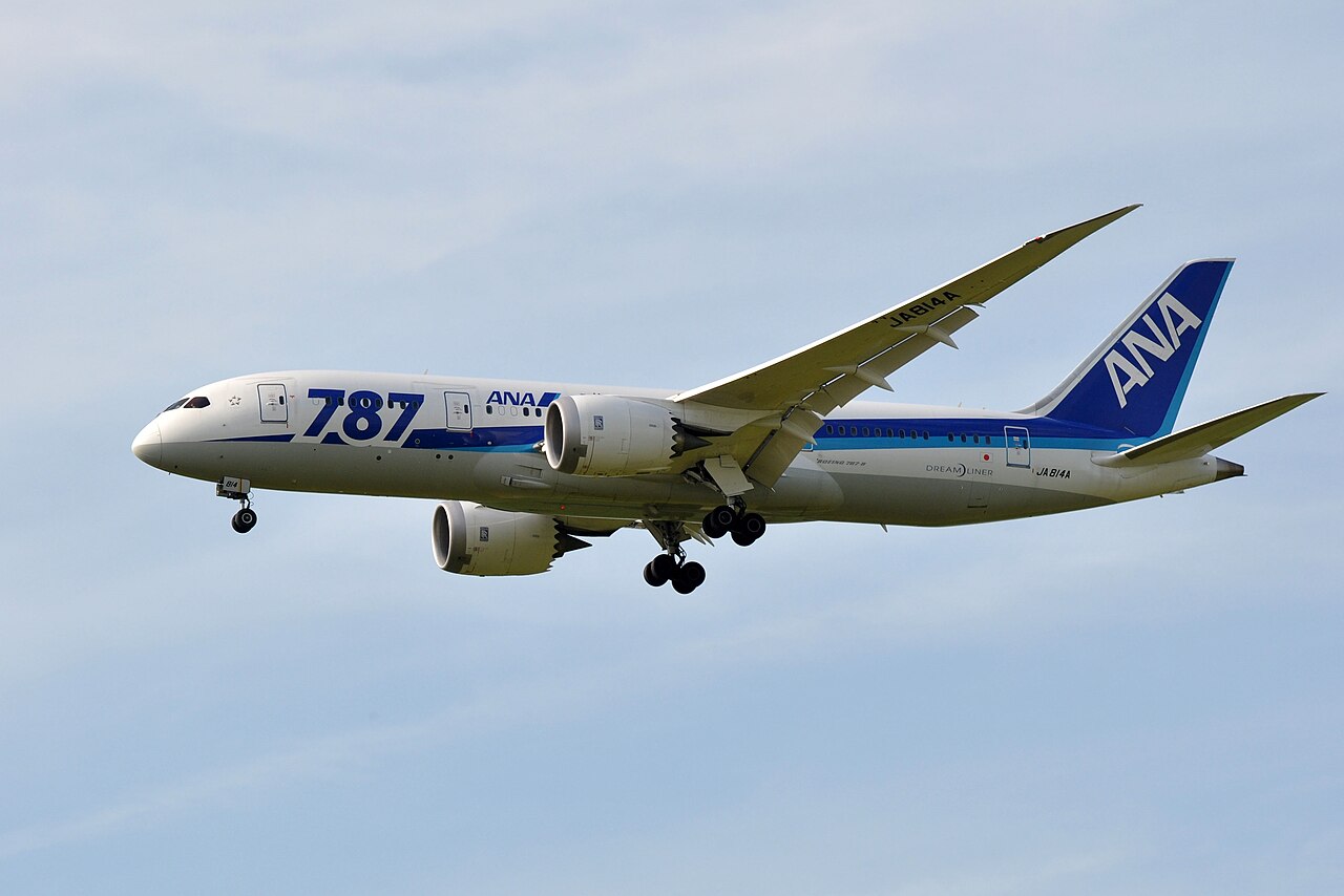 パリ＝シャルル・ド・ゴール空港の全日空ボーイング787
