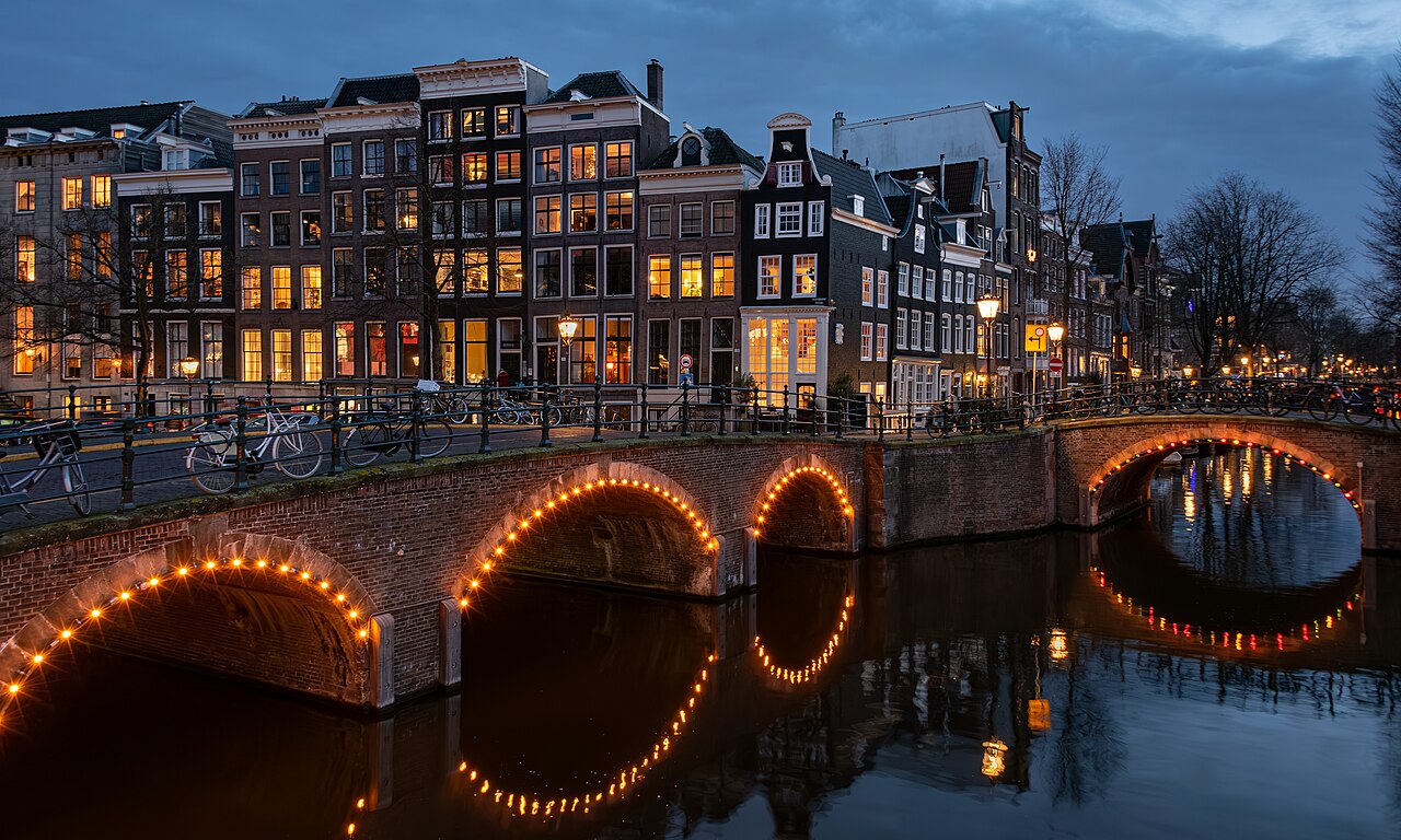 Amsterdam en amoureux : idées romantiques pour un séjour à deux
