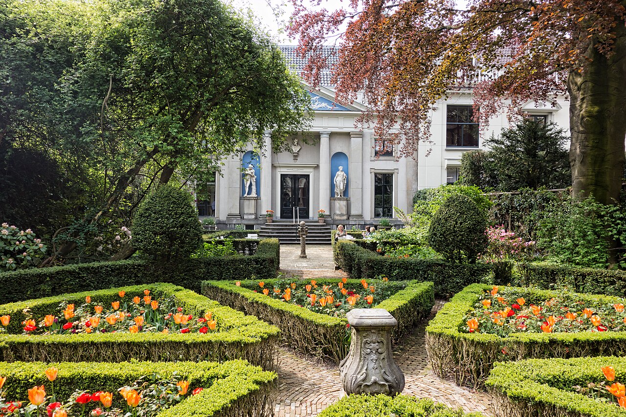 Museum Van Loon: a canal house and its garden in Amsterdam