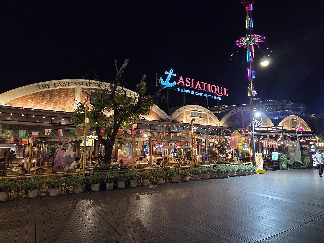 Asiatique The Riverfront : marché de nuit et grande roue