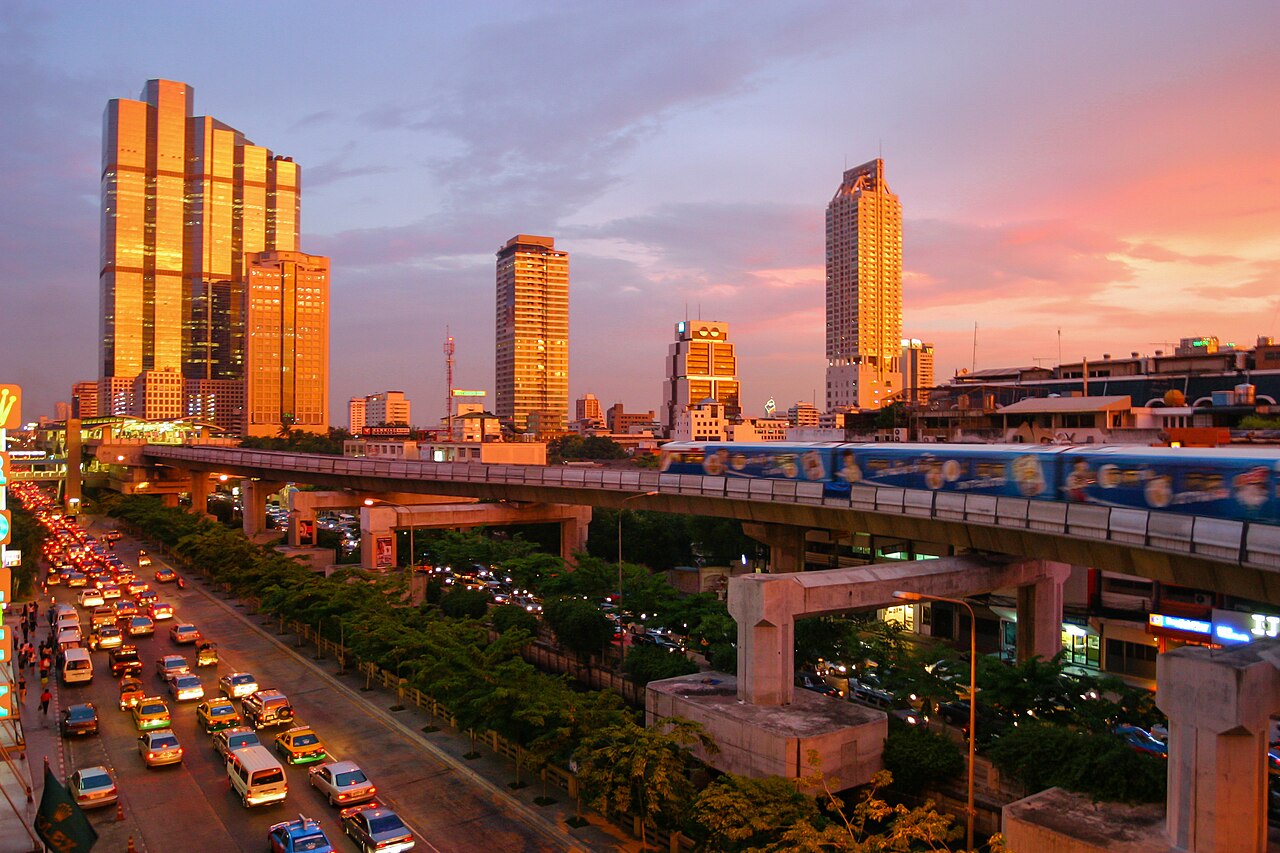 Transports à Bangkok : BTS, MRT, bateaux, taxis et Grab