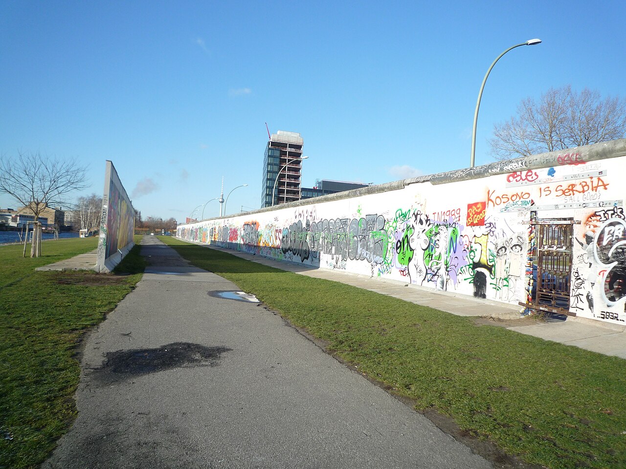 East Side Gallery : le plus long vestige du Mur et ses fresques