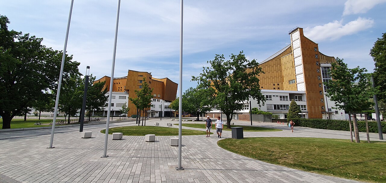Berlin Philharmonie: tickets, free Wednesday lunchtime concerts and guided tours
