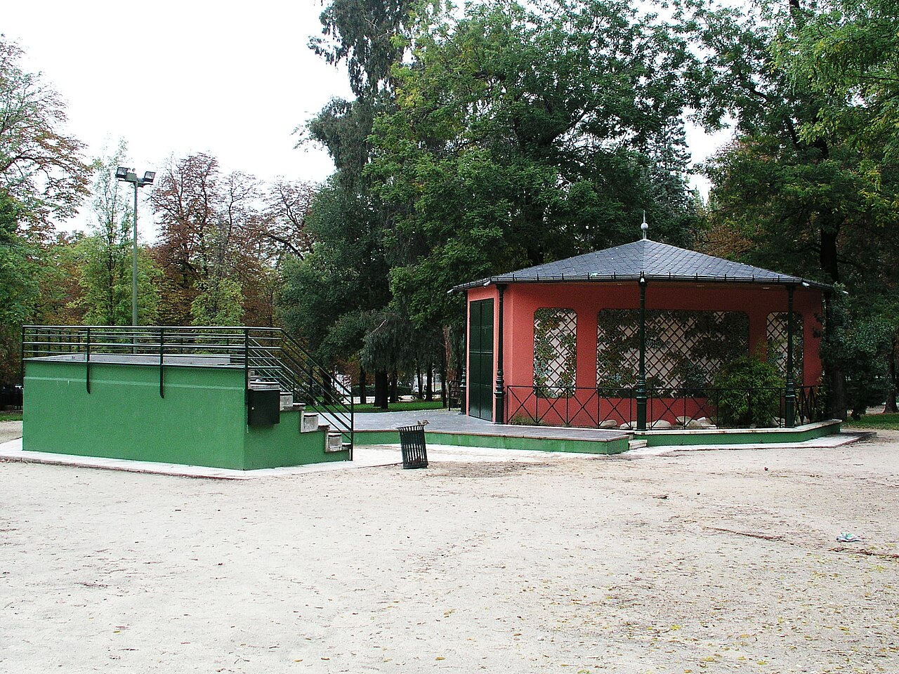 Le théâtre de marionnettes du parc du Retiro
