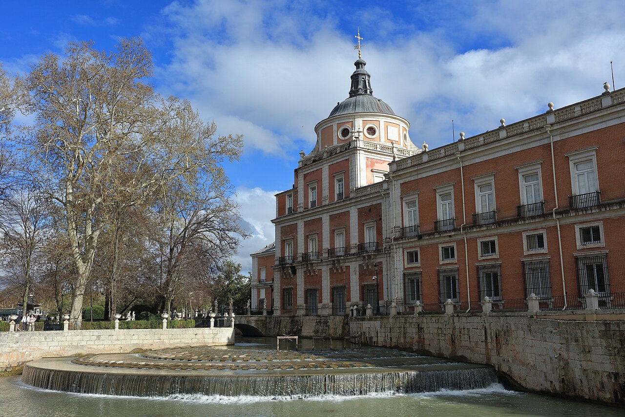 Le Jardin du Parterre, le Jardin de l'Île et la cascade