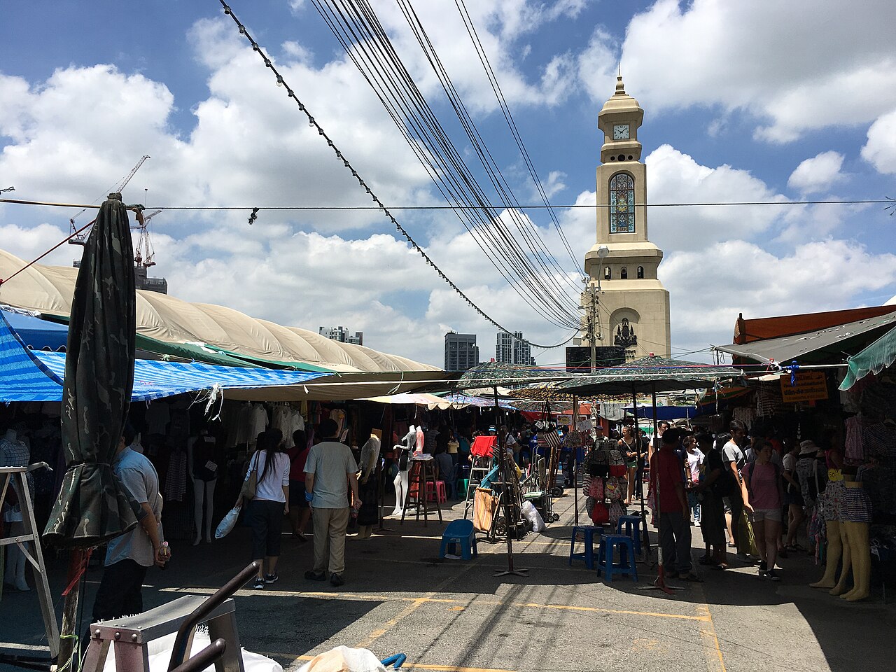 Marché de Chatuchak (JJ Market) à Bangkok : horaires, accès et conseils pour le marché du week-end