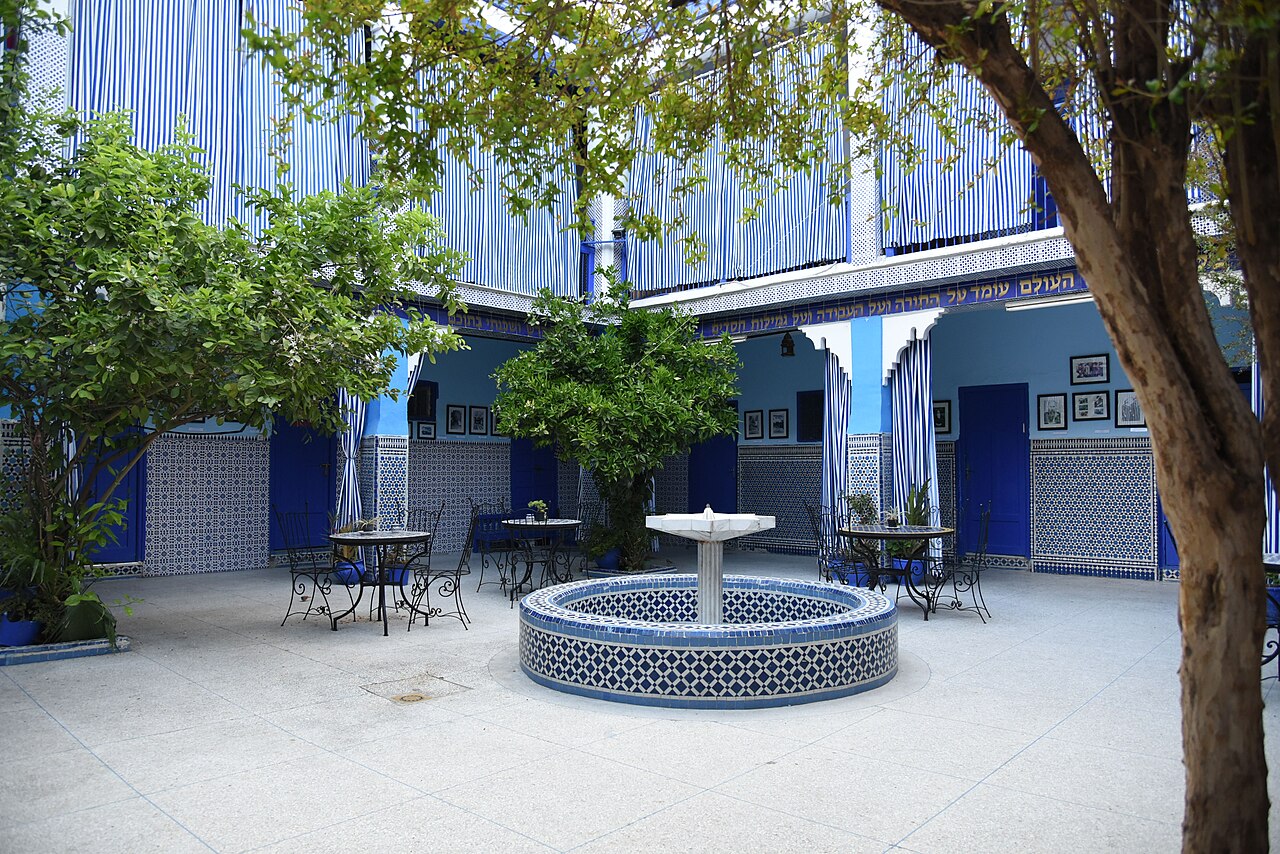 La cour
