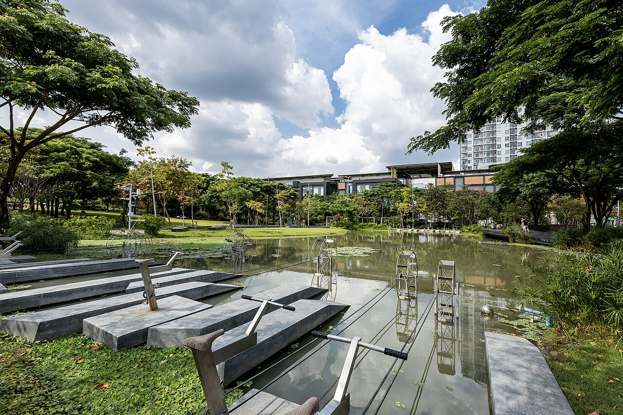 Chulalongkorn University Centenary Park: Bangkok's sponge park, opening hours and how to get there