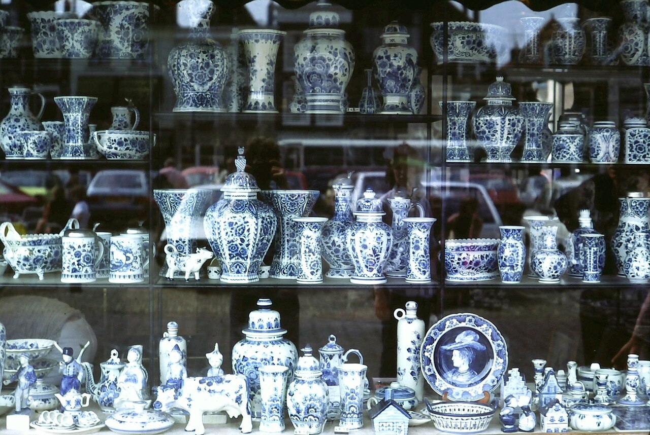 A display of blue Delftware