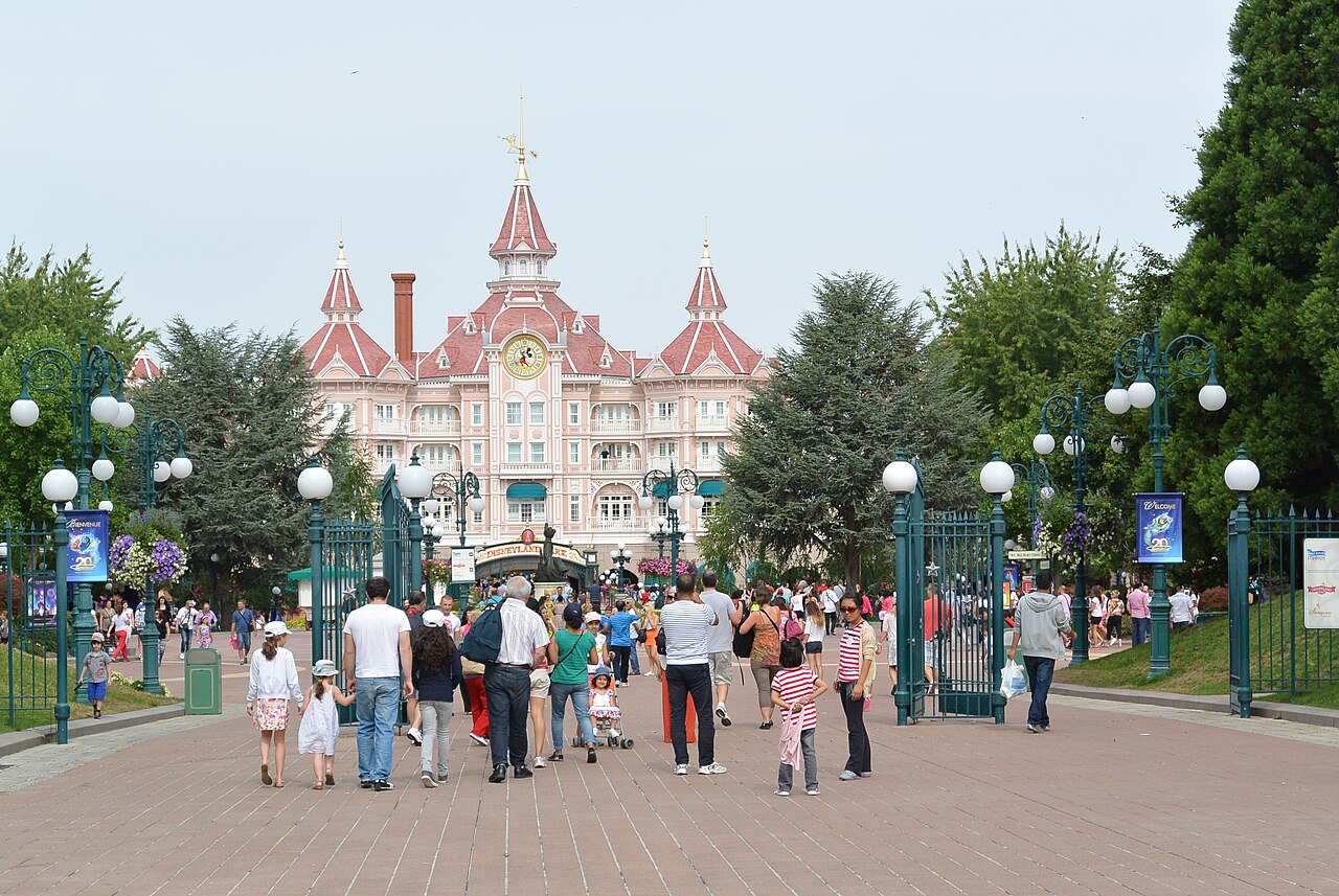 Disneyland Paris : billets, prix, horaires et accès depuis Paris