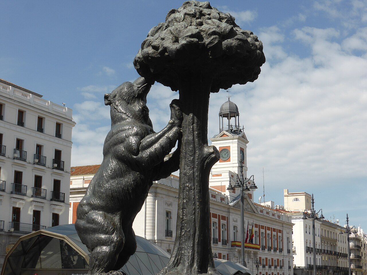 Puerta del Sol : kilomètre zéro, horloge du Nouvel An et que voir