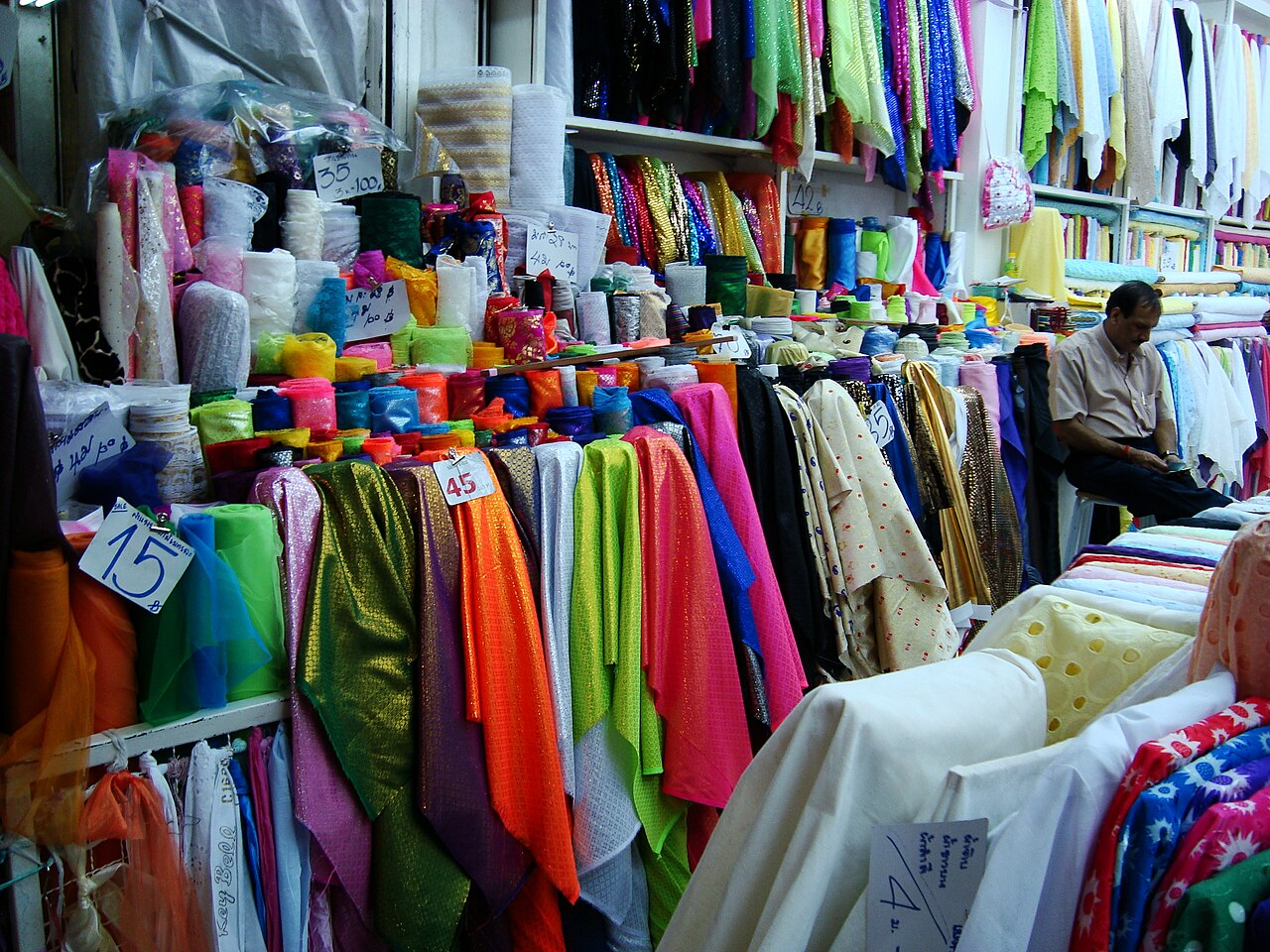Tailor in Bangkok: getting a suit made without being ripped off