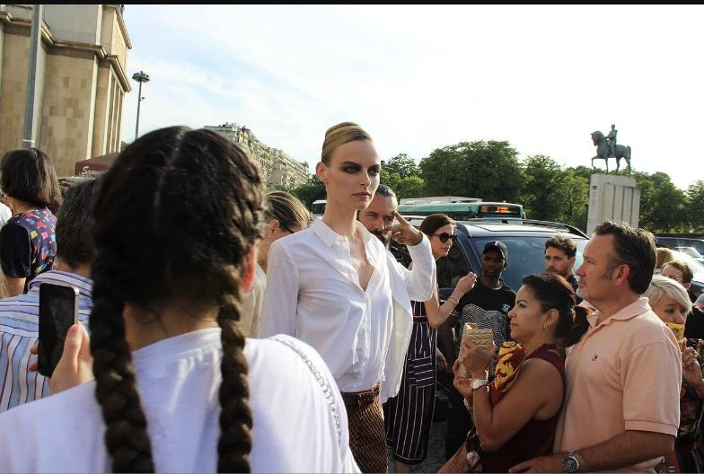巴黎時裝週 Paris Fashion Week：沒有邀請函也能感受時裝週氛圍