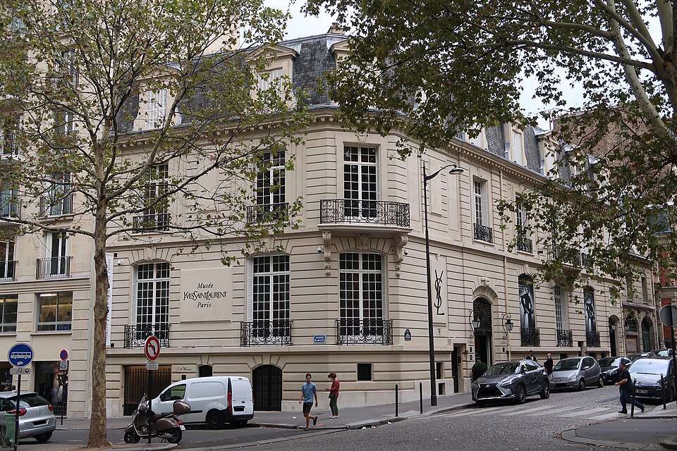 Musée Yves Saint Laurent Paris : fermé pour travaux, réouverture à l'automne 2027