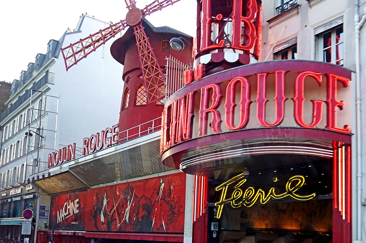 Moulin Rouge Paris : revue Féerie, horaires, dîner-spectacle et accès