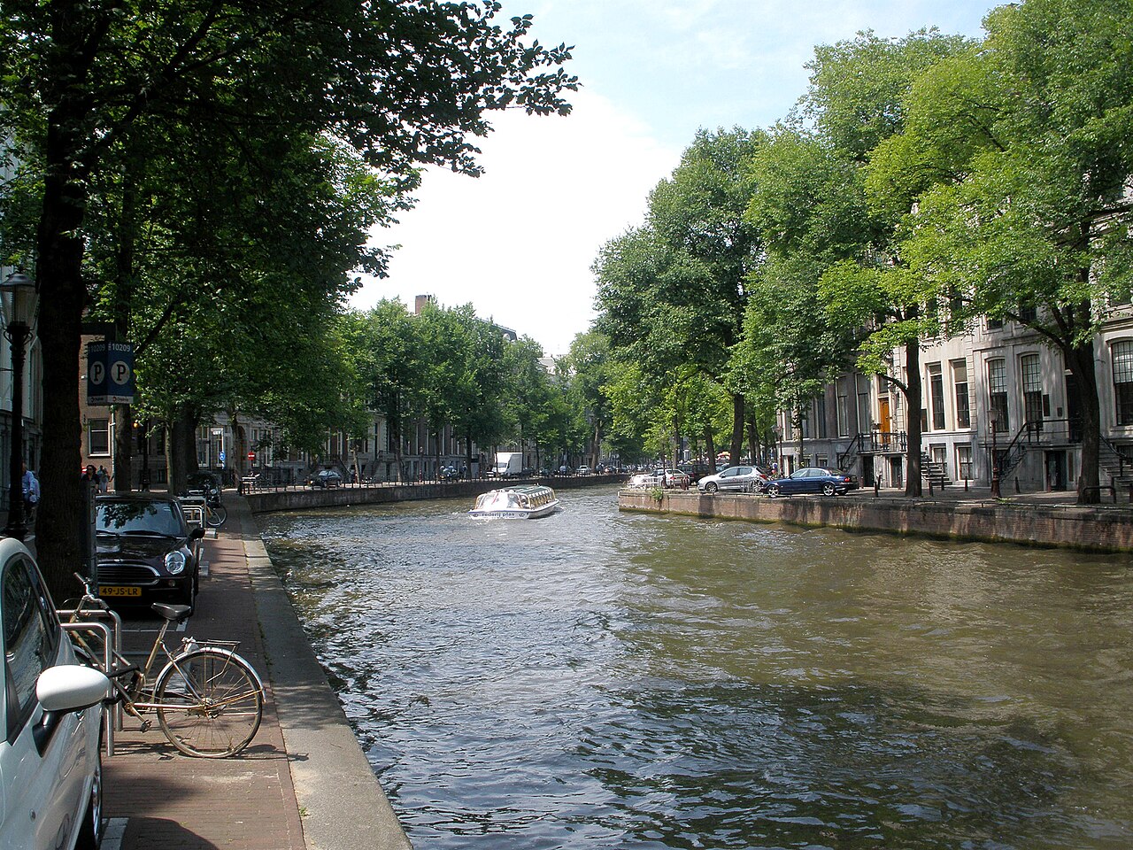 The Golden Bend of the Herengracht, between the Leidsestraat and the Vijzelstraat