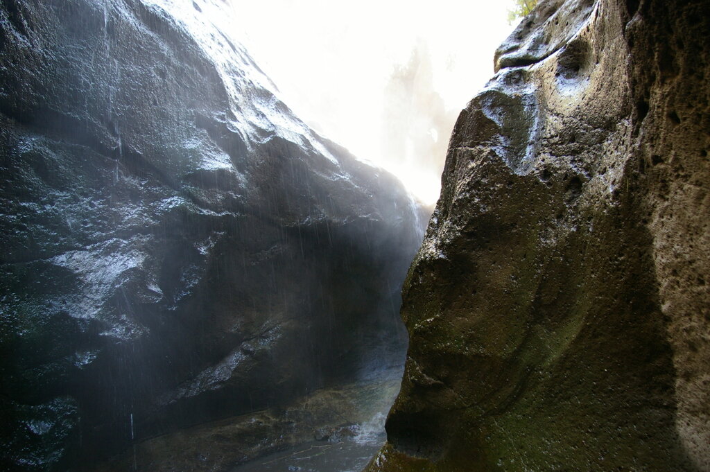 Hell's Gate : parc national à vélo, gorge et sources chaudes