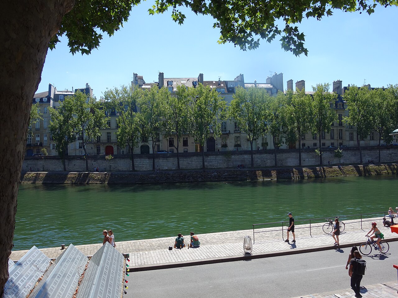Les façades des quais