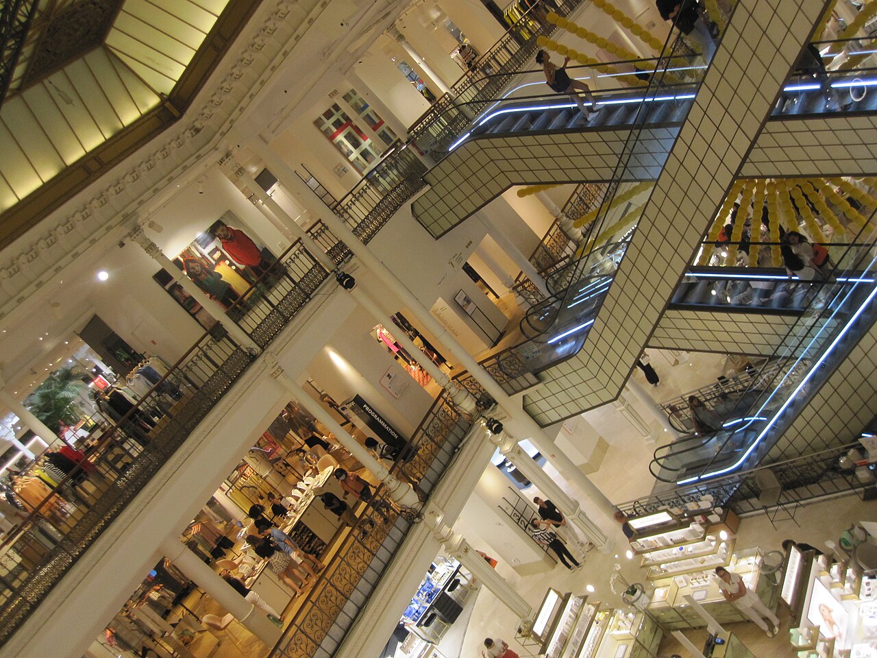 Le Bon Marché Paris : horaires, Grande Épicerie et conseils