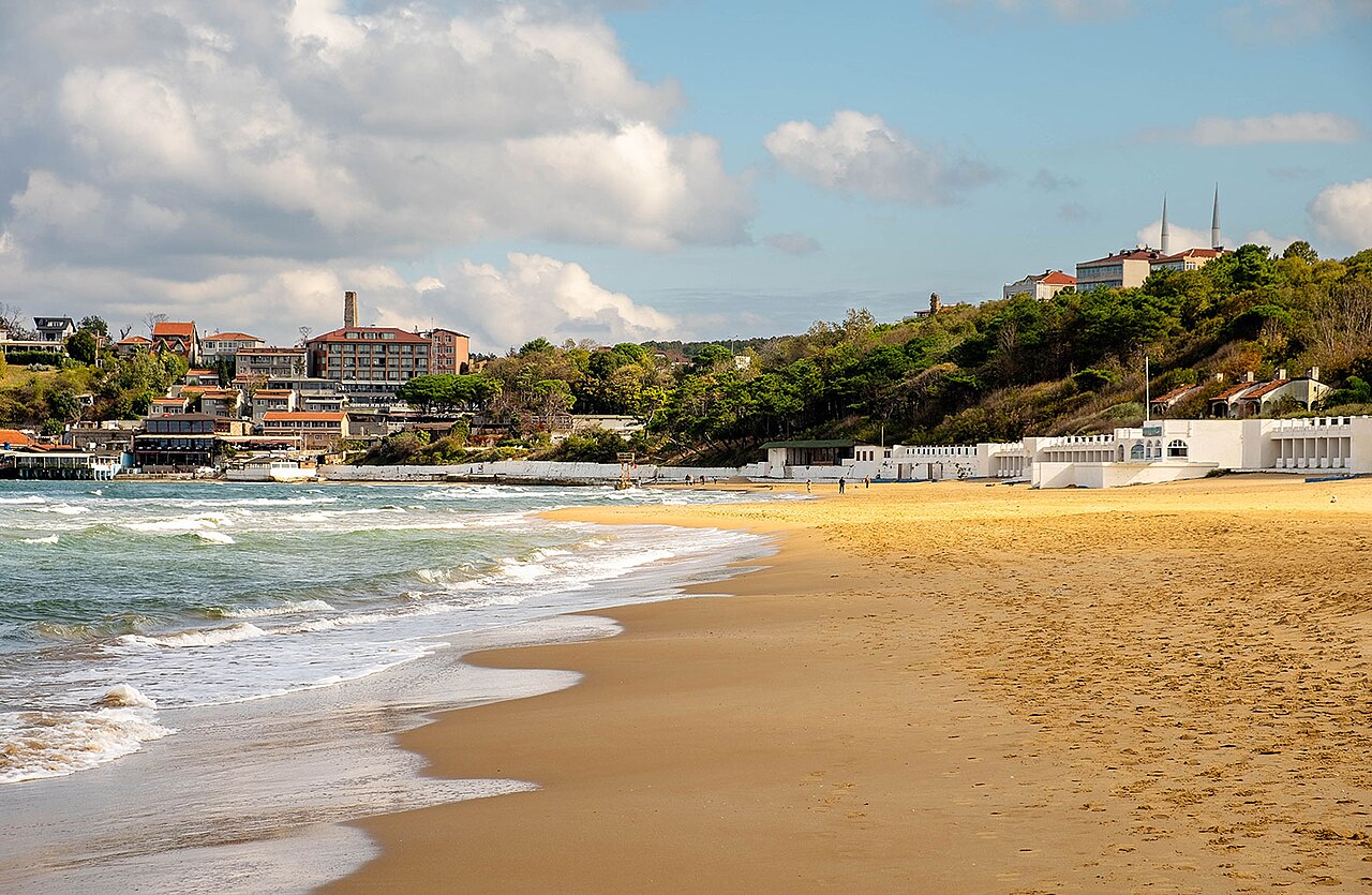 A sandy beach at Kilyos, on the Black Sea