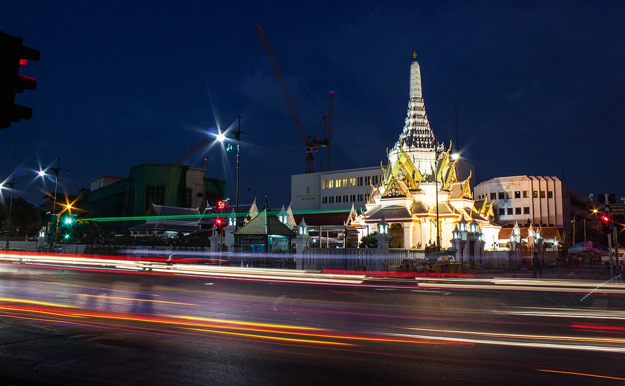 City Pillar Shrine (Lak Mueang): the spiritual heart of Bangkok