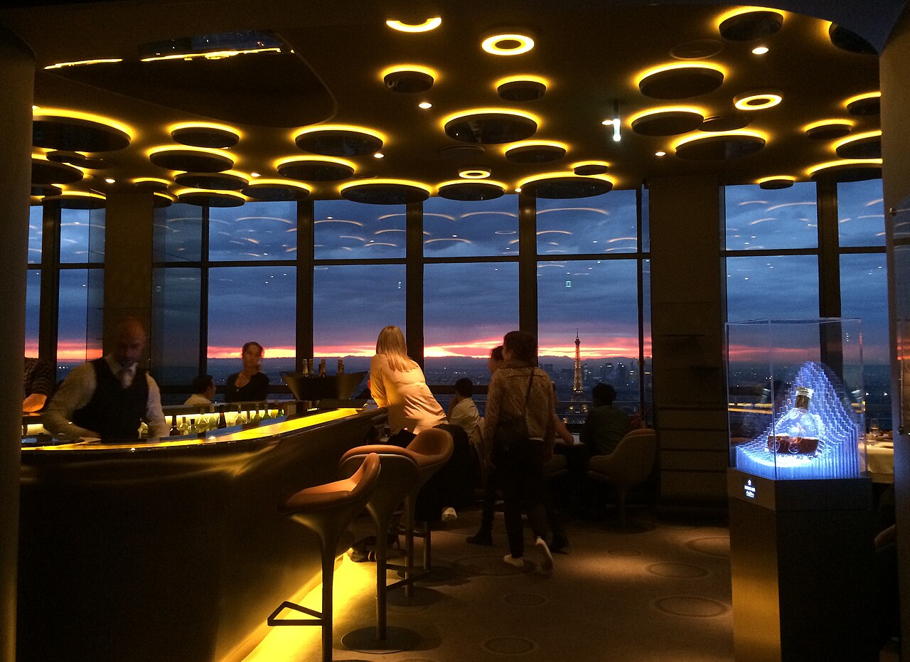 Le restaurant Ciel de Paris (fermé)