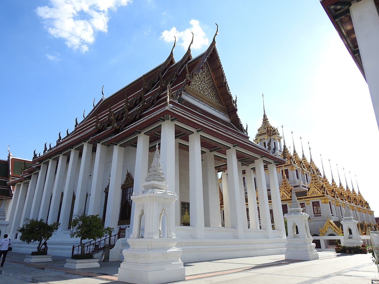 Wat Ratchanatdaram : le Loha Prasat aux 37 flèches de métal