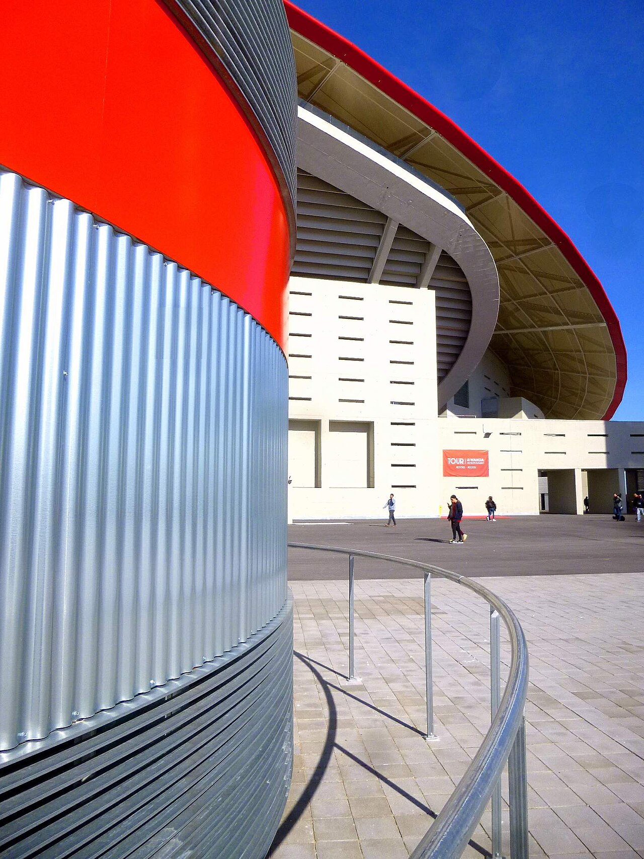 Стадион «Метрополитано» в Мадриде: матч «Атлетико», экскурсия и как добраться на метро