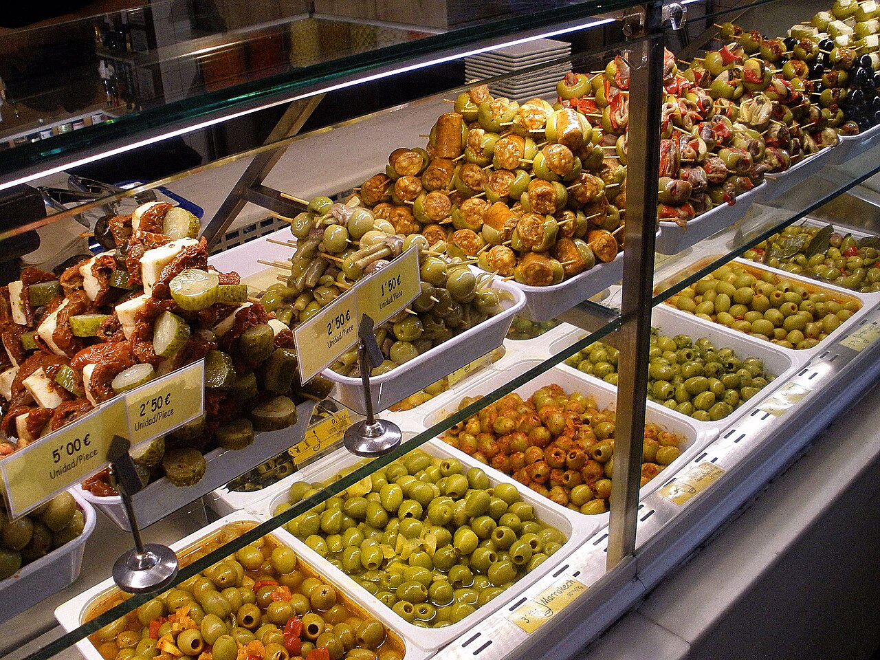 Marché de San Miguel à Madrid : tapas, horaires et conseils