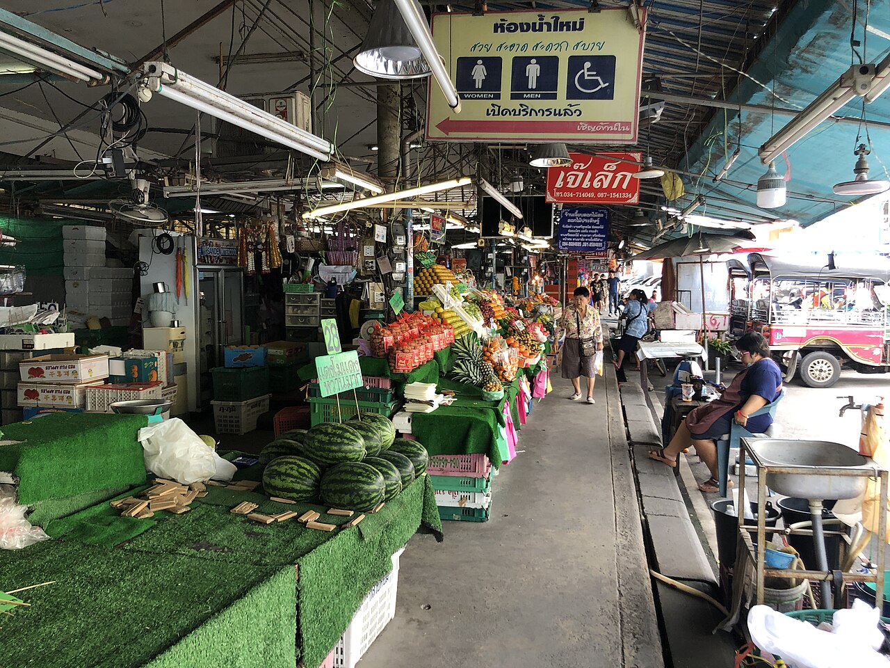 Marché du train de Maeklong : horaires du train et accès depuis Bangkok