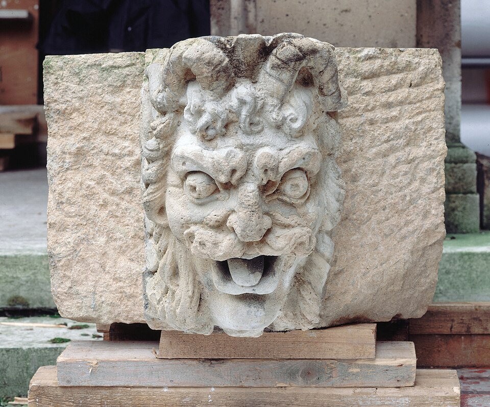 Pont Neuf : le plus vieux pont de Paris, mascarons, Vert-Galant et accès