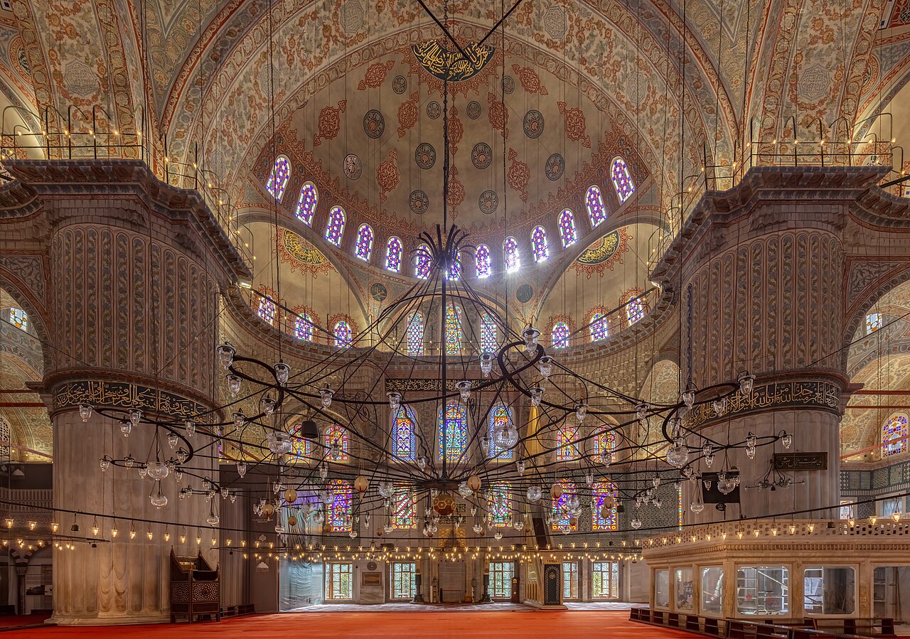 La salle de prière et ses carreaux d'Iznik
