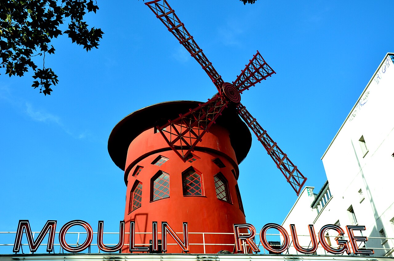 Moulin Rouge Paris : revue Féerie, horaires, dîner-spectacle et accès