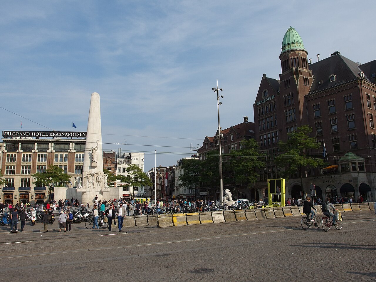 Place du Dam : le cœur historique d'Amsterdam