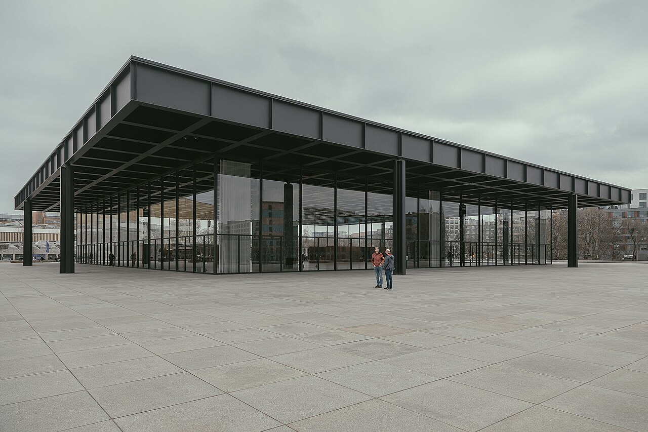 Neue Nationalgalerie Berlin: Tickets, Öffnungszeiten, Ausstellungen und der Glastempel von Mies van der Rohe
