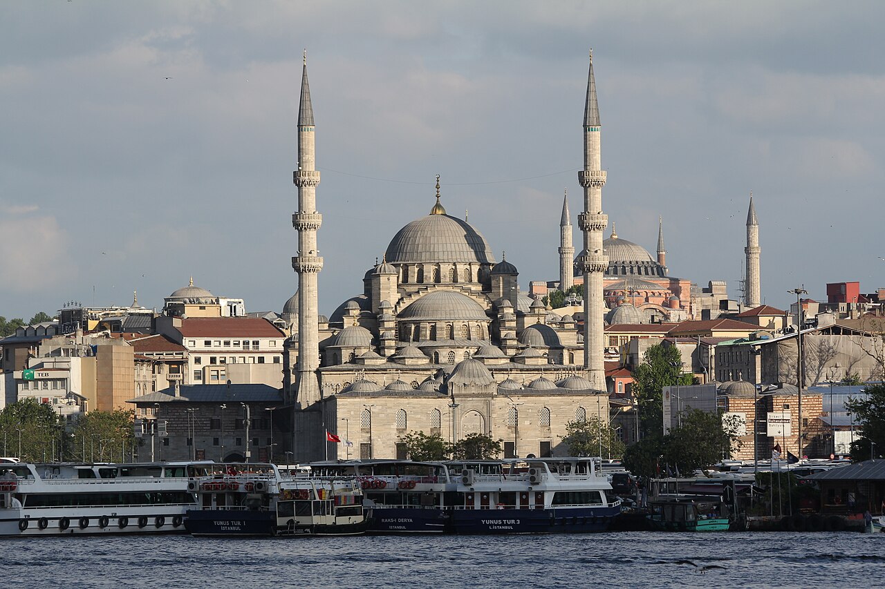 The most beautiful mosques in Istanbul: 12 mosques to visit