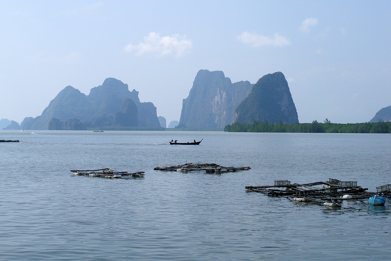 Baie de Phang Nga et île James Bond : excursion depuis Phuket