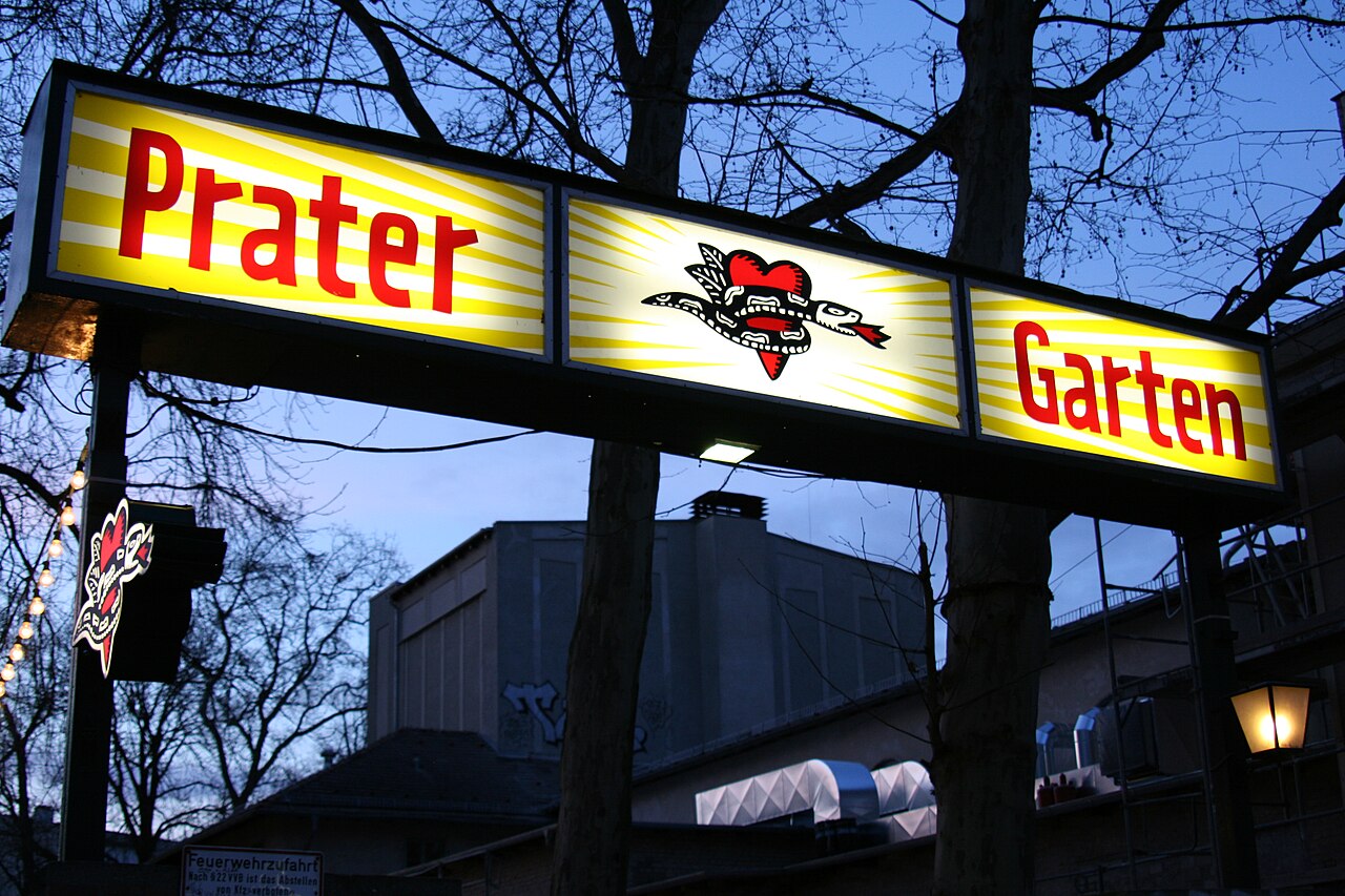 L'enseigne du Prater Garten, sur la Kastanienallee à Prenzlauer Berg