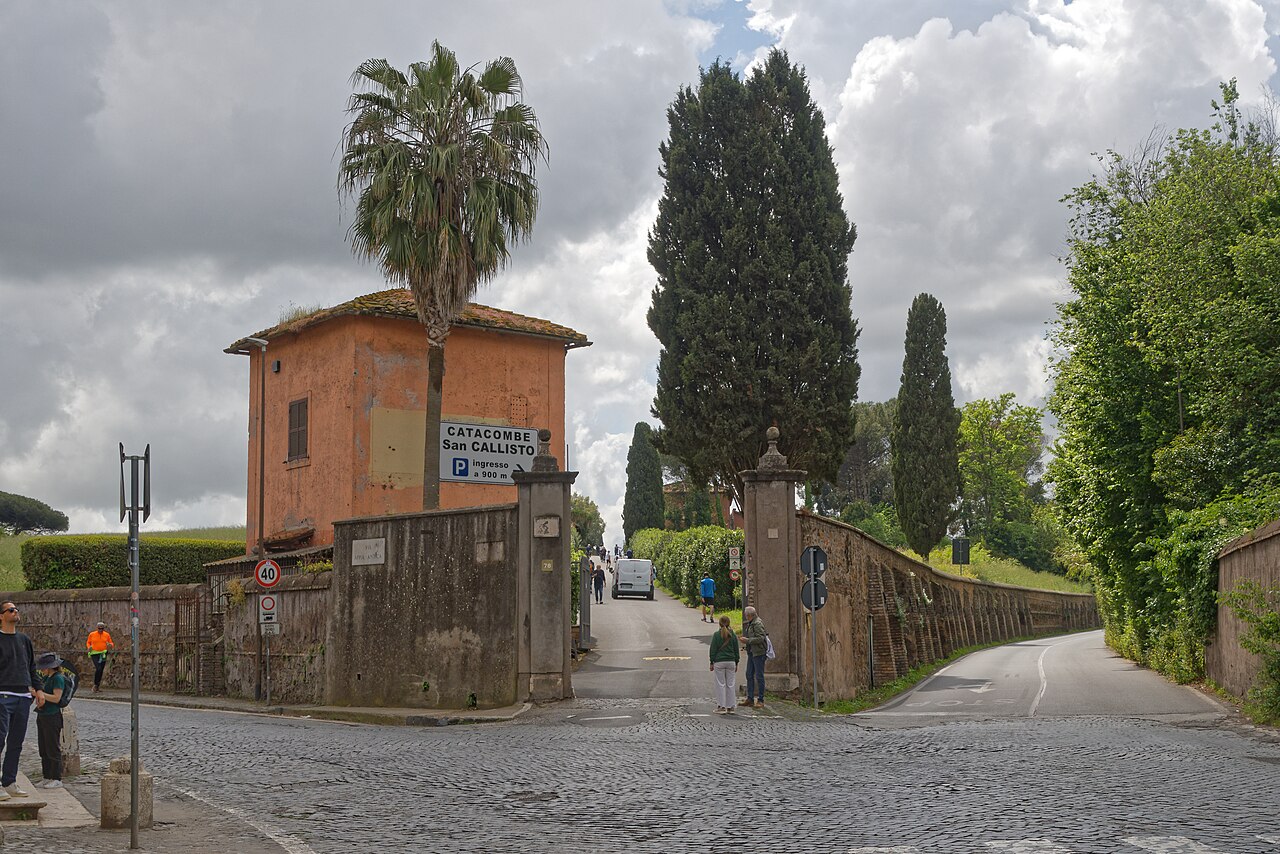 L'entrée de Saint-Calixte