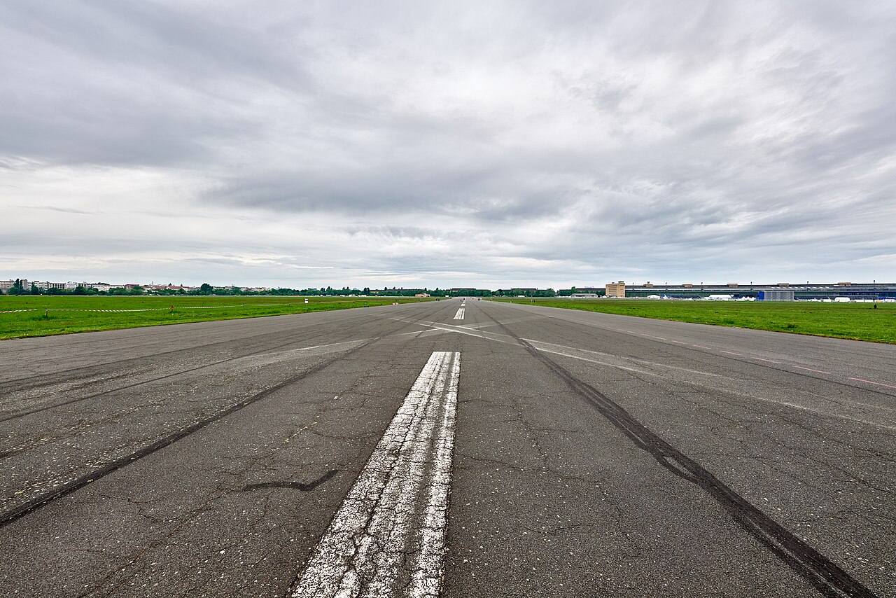 Tempelhofer Feld : se promener sur les pistes de l'ancien aéroport