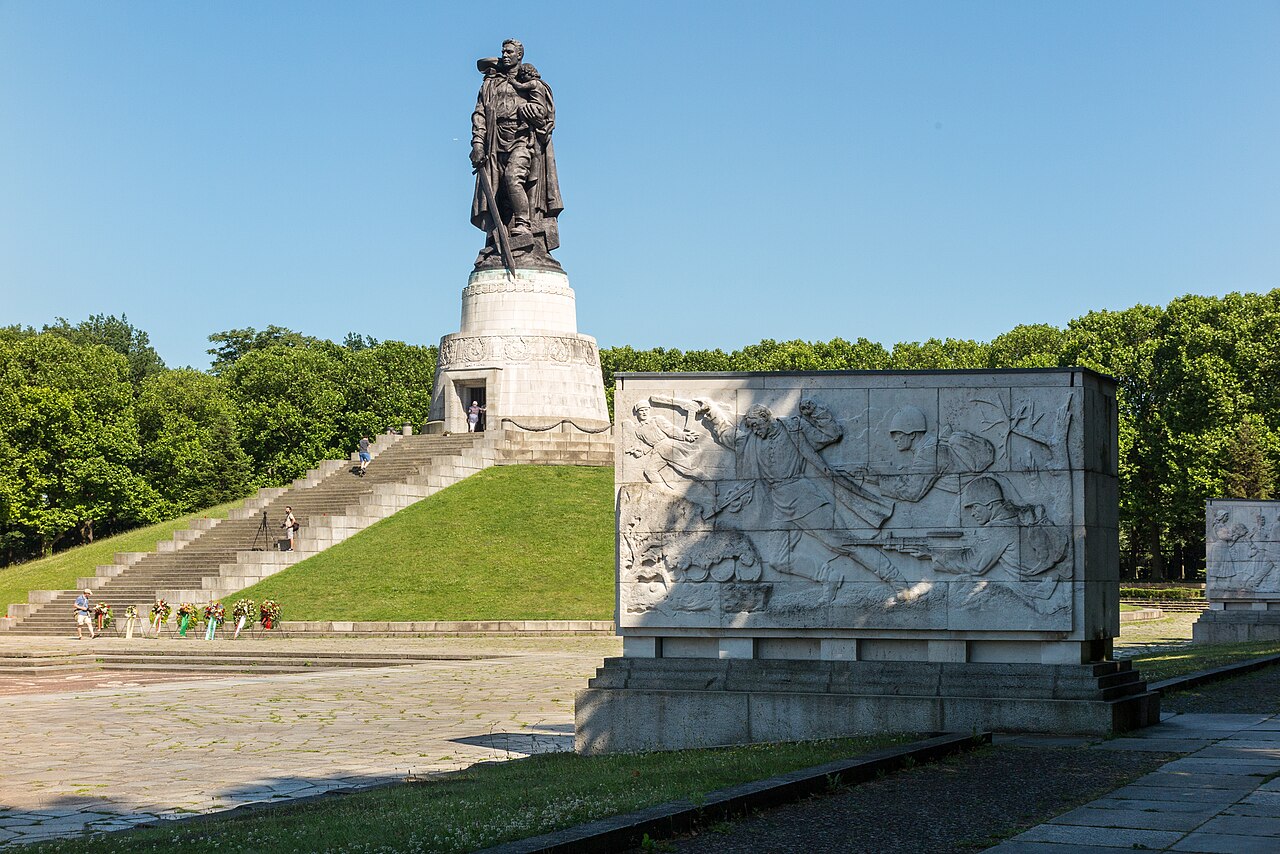 Treptower Park : le mémorial soviétique et les bords de la Spree