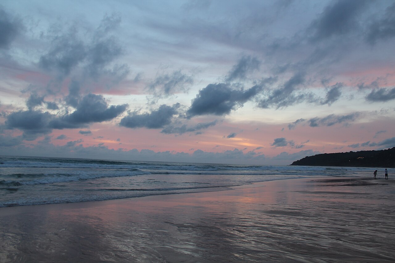 Karon Beach: der lange, weiße Sandstrand