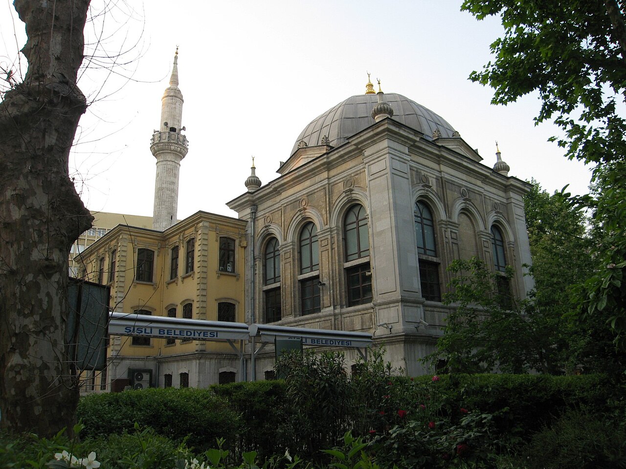 Nişantaşı : le quartier du shopping chic d'Istanbul, avenue Abdi İpekçi et Teşvikiye