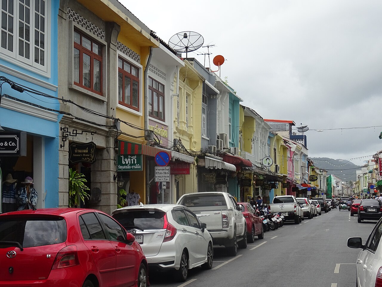 Vieille ville de Phuket : maisons sino-portugaises, ruelles et street art
