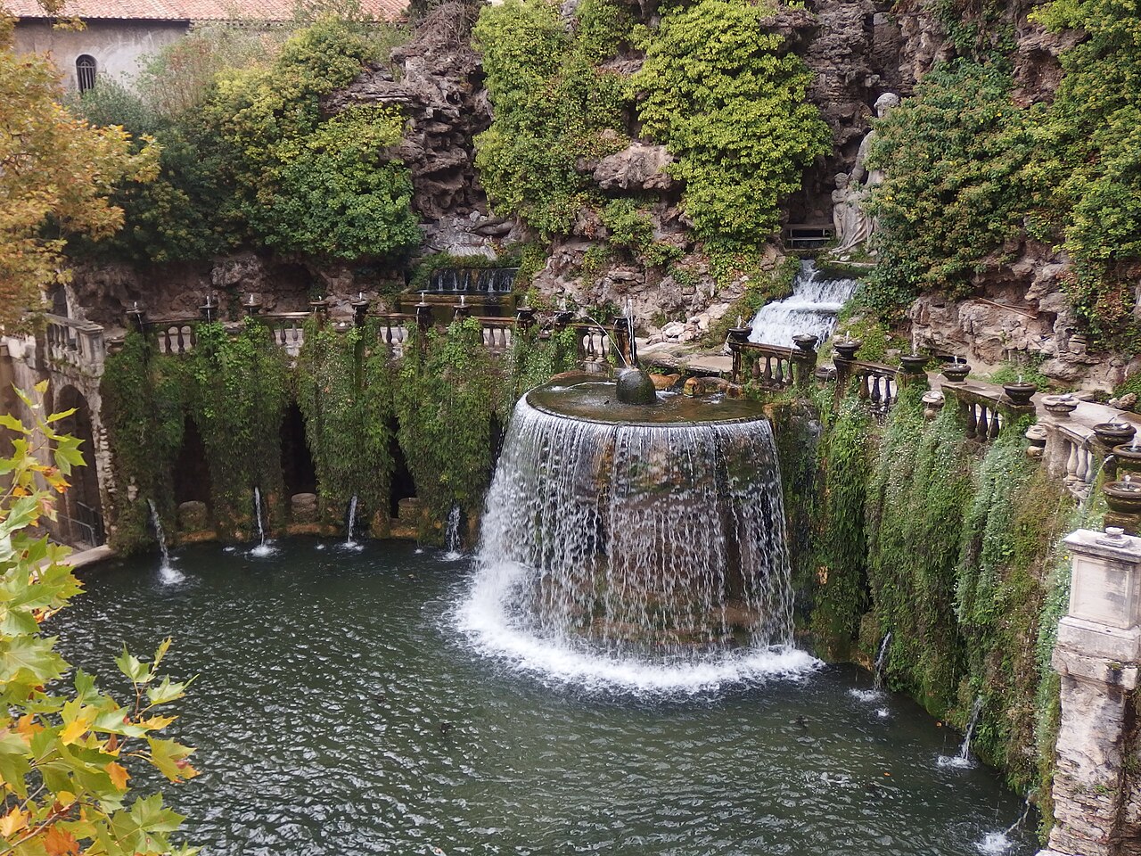 The Oval Fountain
