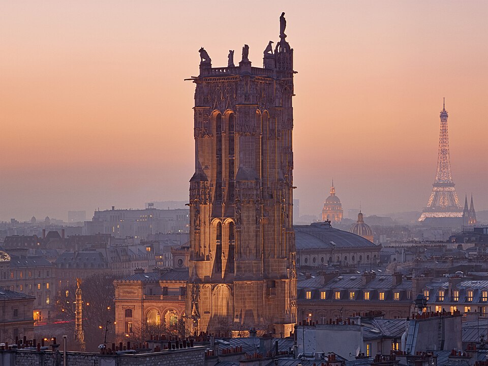 Tour Saint-Jacques : fermée pour travaux jusqu'en 2027, histoire et accès