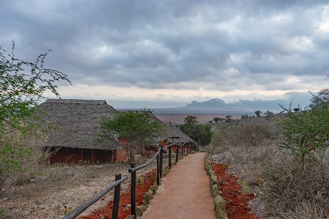 Le sanctuaire de Ngulia et les collines
