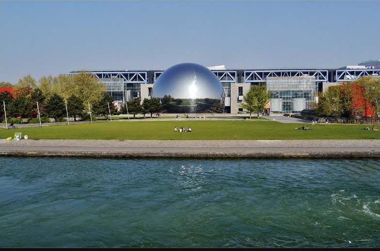 巴黎維萊特公園露天電影院：夏季免費電影攻略