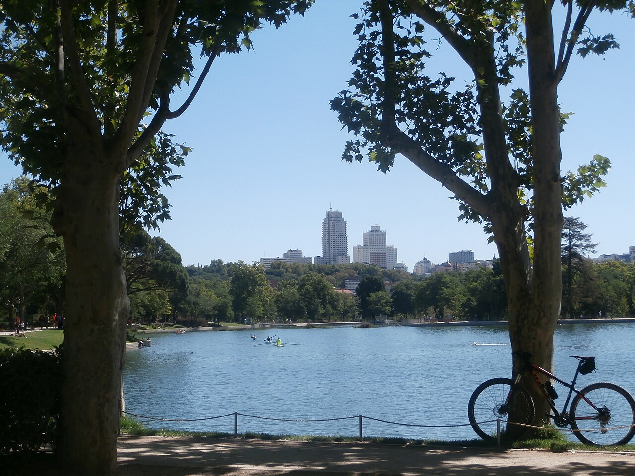 Casa de Campo : téléphérique, lac et grand parc de Madrid